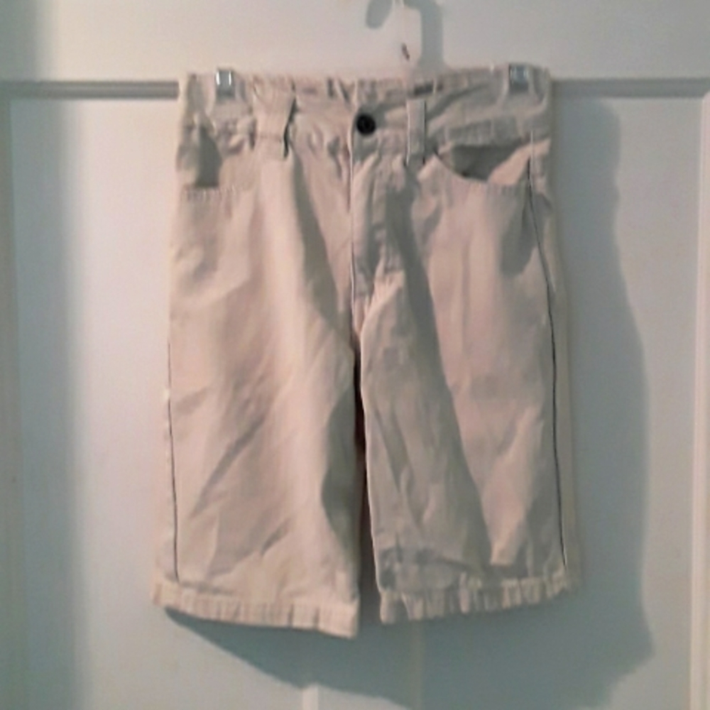 Boy Size 7 Calvin Klein Jeans Beige Cargo Shorts